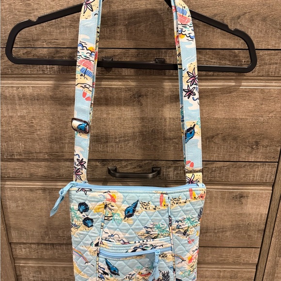 Vera Bradley Handbags - Vera Bradley Beach Treasures Crossbody Bag